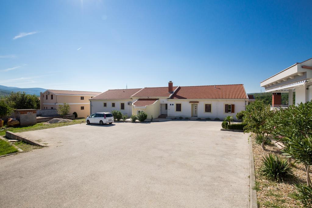 Apartments Duje Ribnica Obrovac Exterior foto